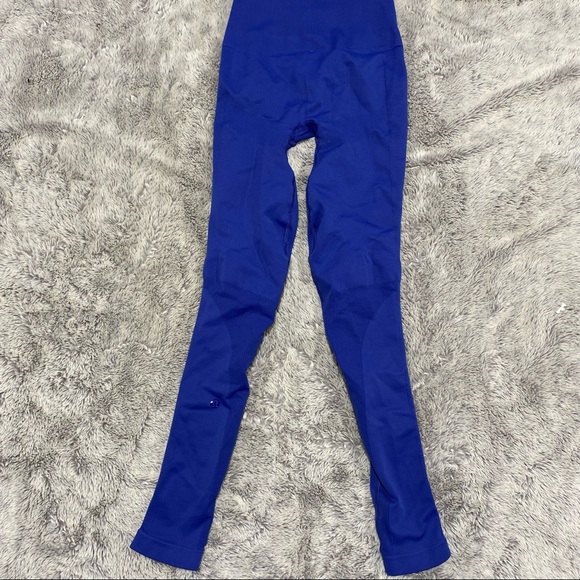 Lululemon Zone in  Tights - Picture 6 of 8